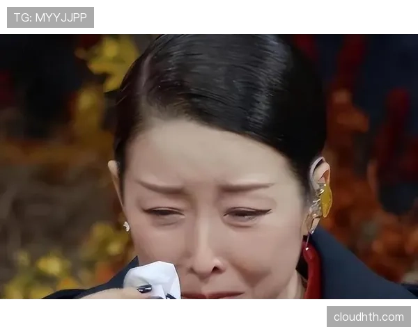 孙悦这生活节奏跟节目组导演似的,球场上一秒正经下一秒就开撕戏还挺带劲 孙悦这生活节奏跟节目组导演似的,球场上一秒正经下一秒就开撕戏还挺带劲